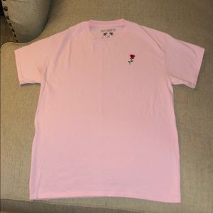 Riot Society Tee w/ rode embroidery